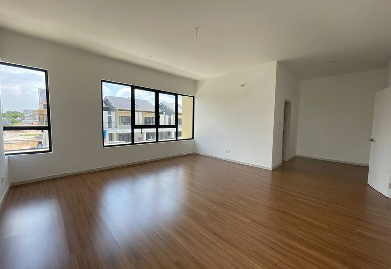 Tilia Encorp Cahaya Alam