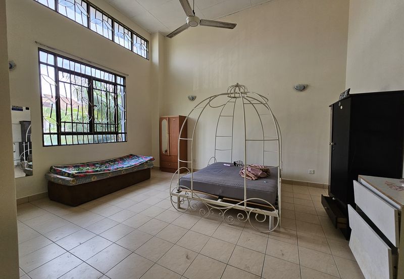 2 Storey Freehold Terrace House at Bukit Jelutong