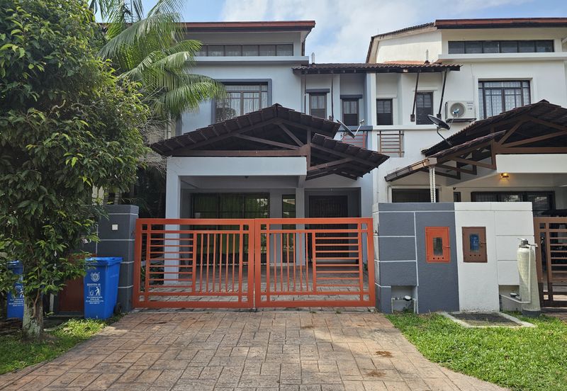 2 Storey Freehold Terrace House at Bukit Jelutong