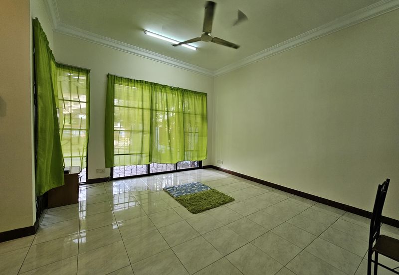 2 Storey Freehold Terrace House at Bukit Jelutong