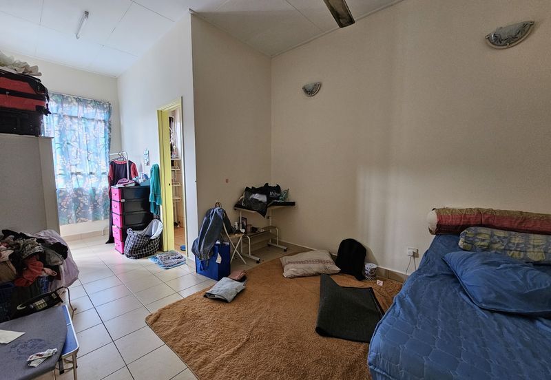 2 Storey Freehold Terrace House at Bukit Jelutong