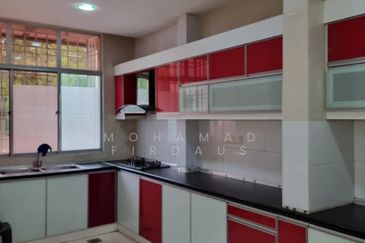 Kristal Heights, Shah Alam