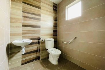 Shop House Or Shop Office For Rent In Taman Emas Bidor Perak