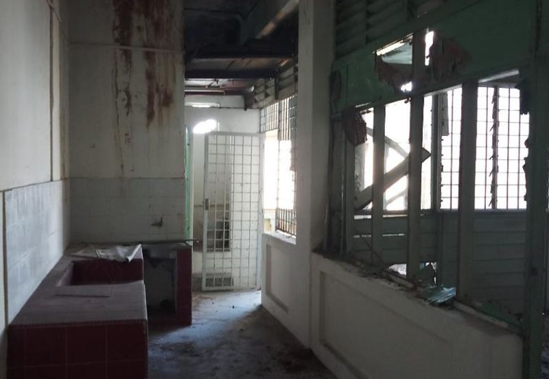 3 Storey Heritage Shop @ Jalan Bunga Raya for Rent