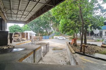 JALAN KAW. PERINDUSTERIAN BUKIT RAMBAI