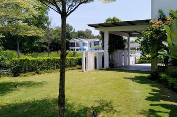 Tiara Golf Resort Ayer Keroh Melaka, Single Storey Bungalow for SALE