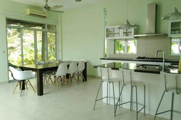 Tiara Golf Resort Ayer Keroh Melaka, Single Storey Bungalow for SALE