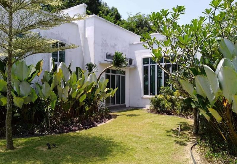 Tiara Golf Resort Ayer Keroh Melaka, Single Storey Bungalow for SALE