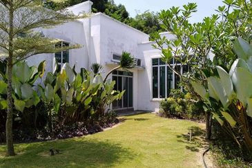 Tiara Golf Resort Ayer Keroh Melaka, Single Storey Bungalow for SALE