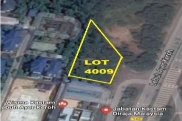 *Spacious and Strategic Petrol Station Land Ready For Sale or Development!*