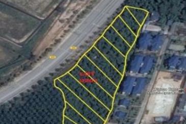 *Ayer Keroh Agriculture Land Behind Royal Custom Melaka*