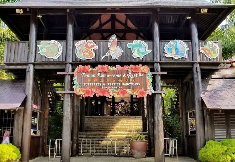 *Ayer Keroh Agriculture Land Behind Royal Custom Melaka*