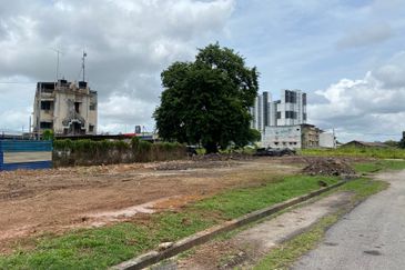 Brand New Double Storey Semi-D To be Sold in Melaka Town. If you are looking for new house to upgrade in Melaka City area, this is the one for you!