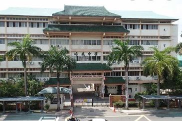 Brand New Double Storey Semi-D To be Sold in Melaka Town. If you are looking for new house to upgrade in Melaka City area, this is the one for you!