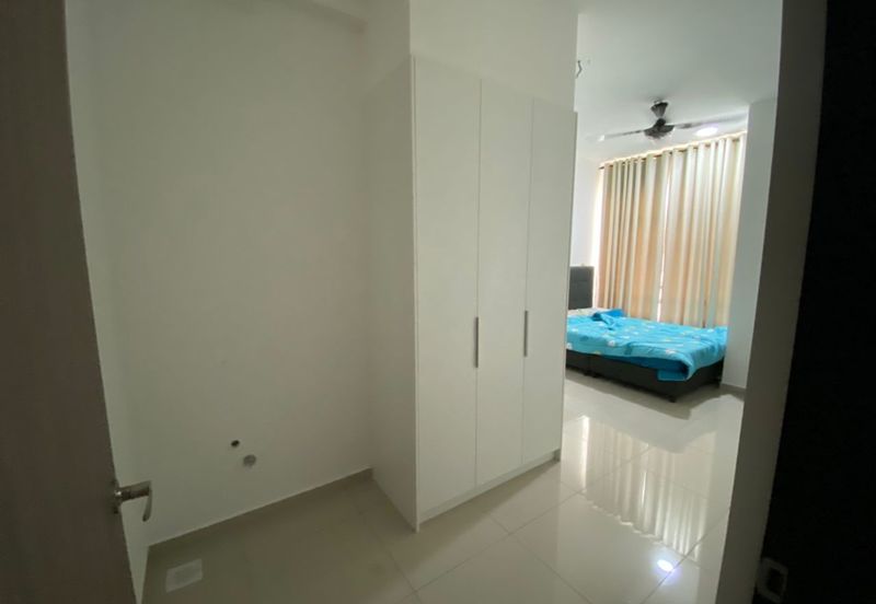 NOVO 8 Dual Key Unit More Privacy (4-6 ppl) Furnishing Unit For Rent