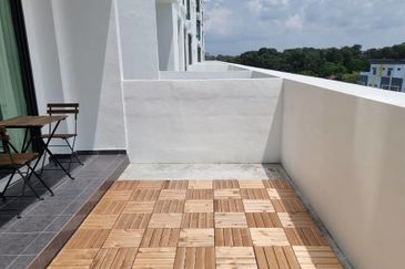 Grand Residence Full Furnishing with Wifi Extra Balcony Space