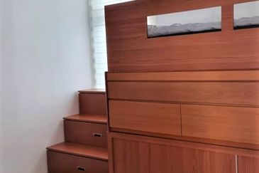 Grand Residence Full Furnishing with Wifi Extra Balcony Space