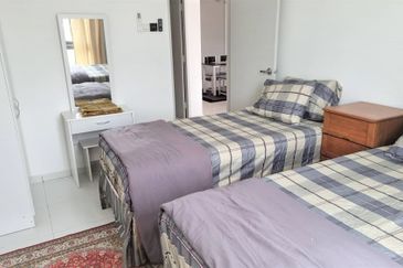 Grand Residence Full Furnishing with Wifi Extra Balcony Space