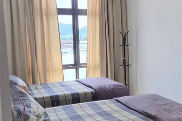 Grand Residence Full Furnishing with Wifi Extra Balcony Space