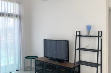 Corner Furnishing 3 Rooms Unit For Rent