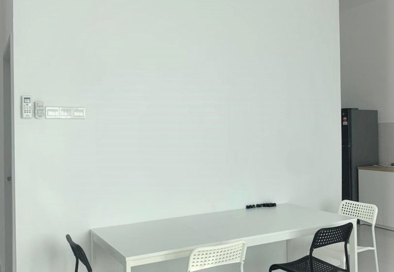 Corner Furnishing 3 Rooms Unit For Rent