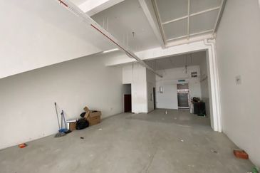 Kota Laksamana Jaya Hot Area Shoplot "Porto Historia" For Rent, Beside The Wave Condominium