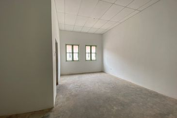 Kota Laksamana Jaya Hot Area Shoplot "Porto Historia" For Rent, Beside The Wave Condominium