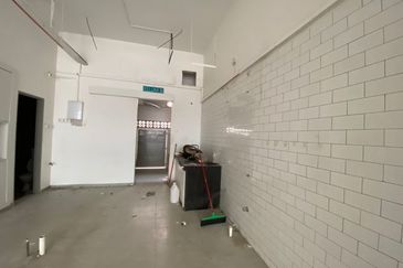 Kota Laksamana Jaya Hot Area Shoplot "Porto Historia" For Rent, Beside The Wave Condominium