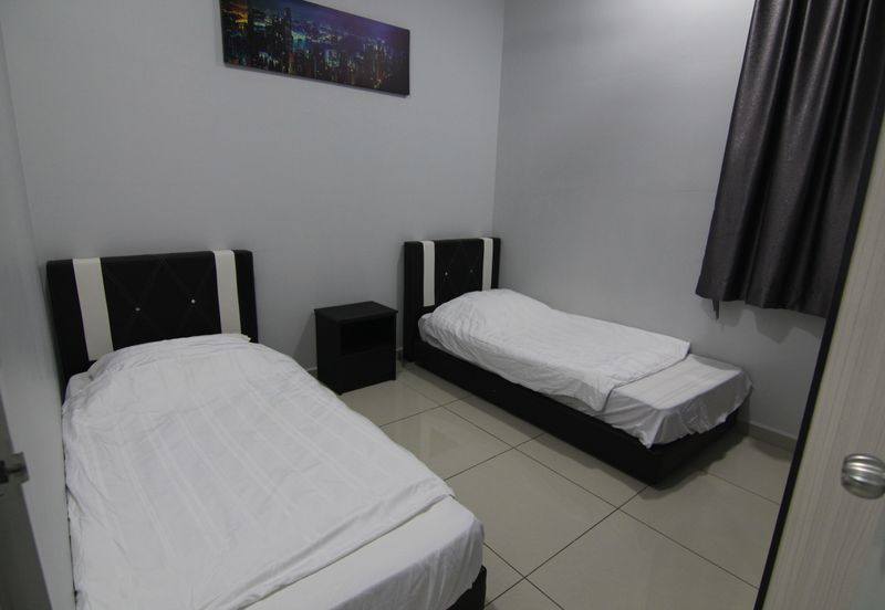 Parkland Residence 3 Furnishing Rooms 5 Mins to Jusco Aeon Melaka