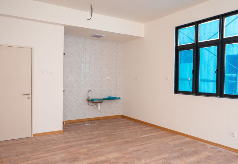 The Quartz Studio Best East View