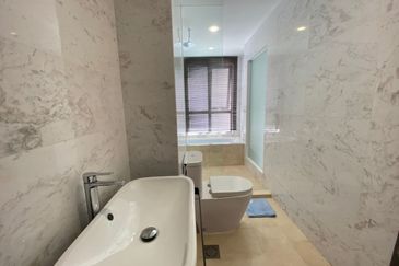 Silverscape Residence Modern Luxury Condominium in Melaka Raya For Sale