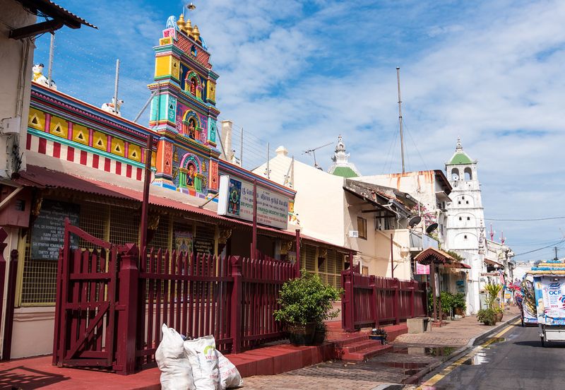 Jonker Street Area Pre War Heritage Shop House For Sale