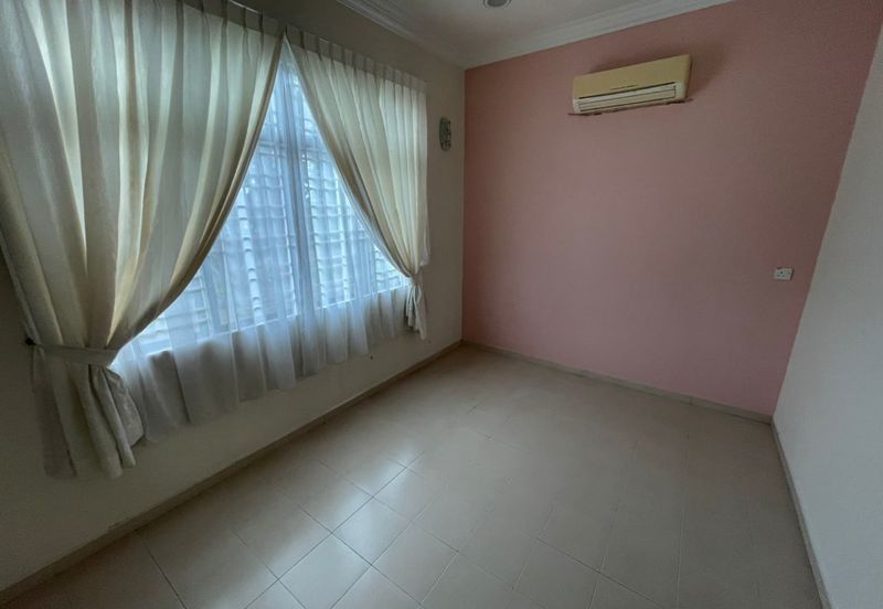 Double storey bungalow at Melaka Perdana For Sale.