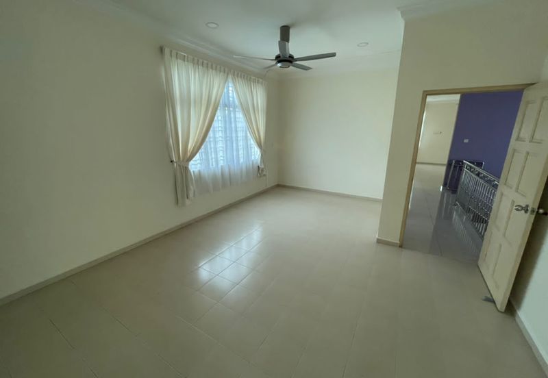 Double storey bungalow at Melaka Perdana For Sale.