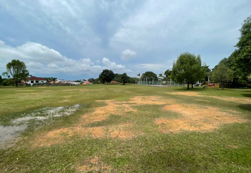 Double storey bungalow at Melaka Perdana For Sale.