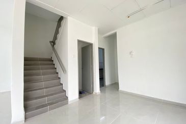 Bukit Baru Freehold Double Storey Terrace Corner Lot For Sale. 
