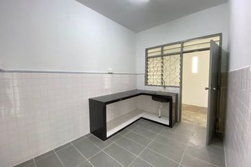 Bukit Baru Freehold Double Storey Terrace Corner Lot For Sale. 