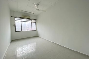 Bukit Baru Freehold Double Storey Terrace Corner Lot For Sale. 