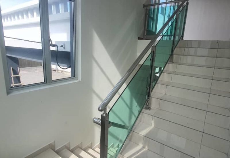 Double storey bungalow in Limbongan for sale.