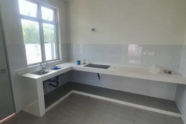 Double storey bungalow in Limbongan for sale.