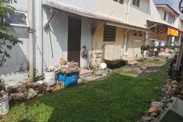 Single storey terrace in Bukit Serindit for sale.