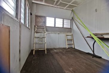 Single storey terrace in Bukit Serindit for sale.