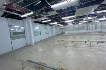 Batu Berendam Free Trade Zone Factory