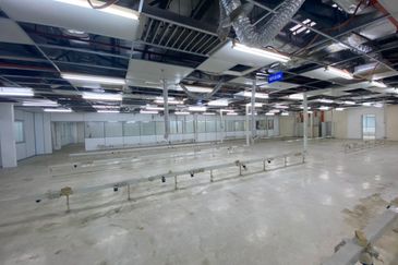 Batu Berendam Free Trade Zone Factory