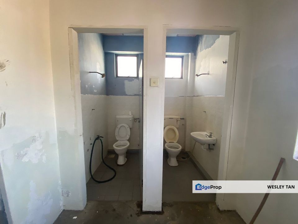 Malim Factory and Warehouse with Office Room For Sale, Melaka, Melaka Tengah