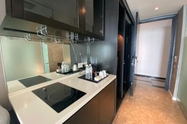 THE SHORE @ MALACCA RIVER