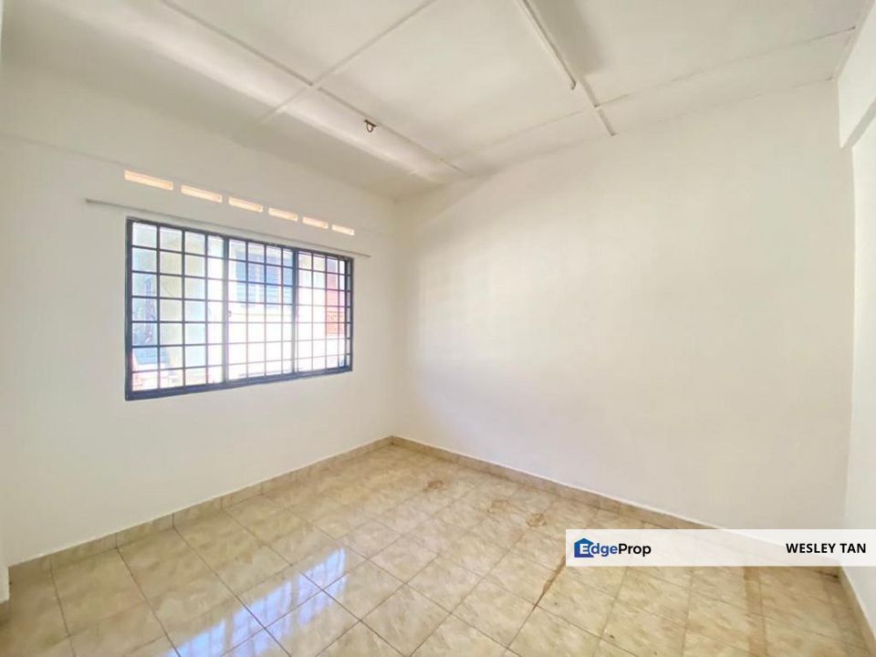 Pangsapuri Aman Ujong Pasir Flat For Sale Just Refurbished, Melaka, Melaka Tengah