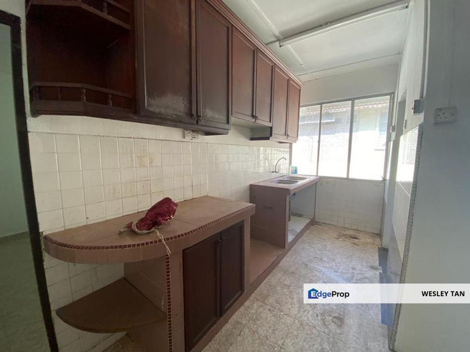 Pangsapuri Aman Ujong Pasir Flat For Sale Just Refurbished, Melaka, Melaka Tengah