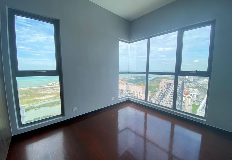 Silverscape Luxury Residences