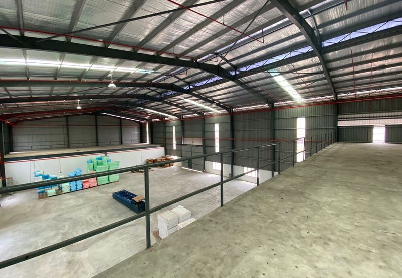 Ayer Keroh 1.5 Storey Bungalow Factory For Rent